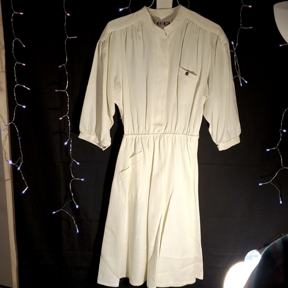 Vintage Ilse M white dress size 8 - Picture 2 of 4